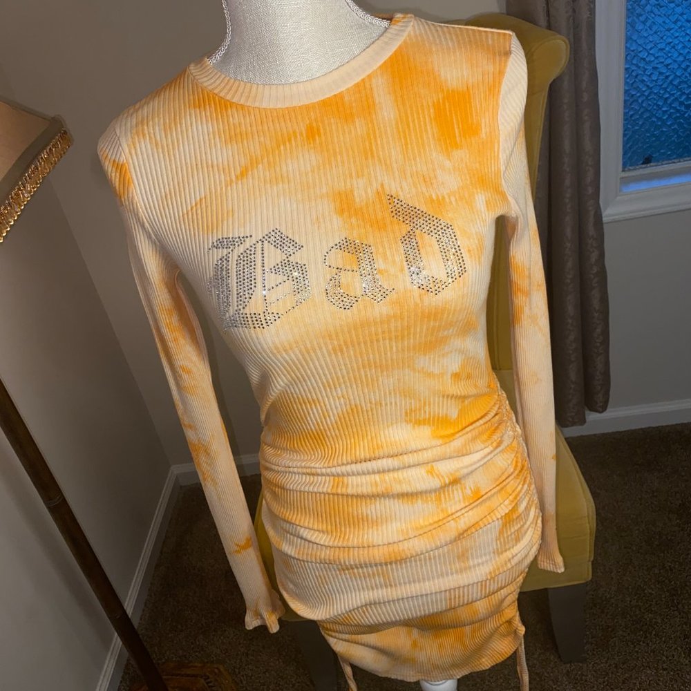 Capsulle Bad Girl Long-Sleeve Orange Tie-Die Side Ruched Flattering Dress
